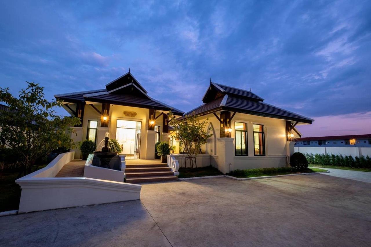 Lanna Kamin Pool Villa Airport Чиангмай Экстерьер фото
